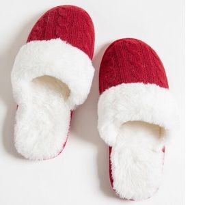 2/$15 Cable Knit Slippers Red White Size S 5 - 6 NWT